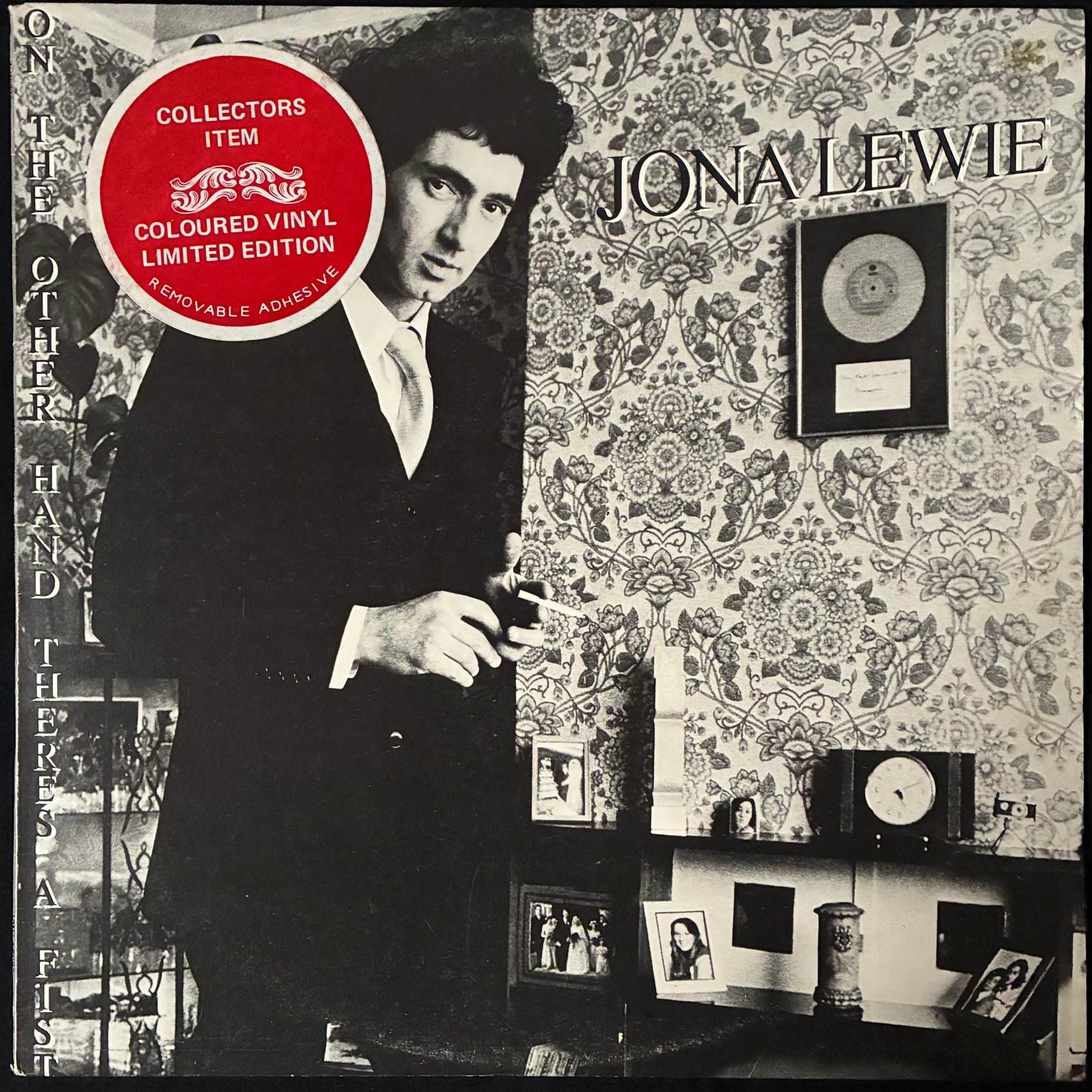 JONA LEWIE - ON THE OTHER HAND THERE'S A FIST (BLUE COLOURED) (USED VINYL 1978 AUS M-/M-)