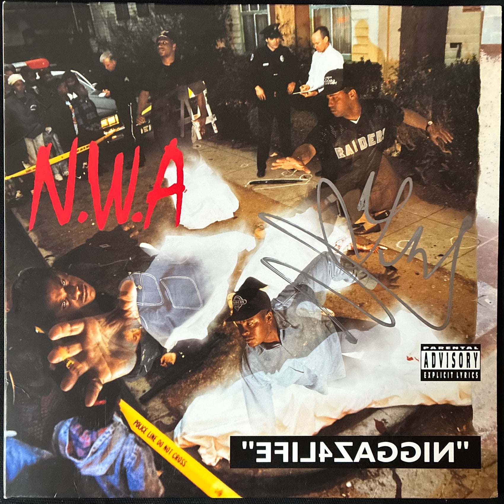 N.W.A. - EFIL4ZAGGIN (SIGNED BY YELLA!) (180GM) (USED VINYL 2015 EU M-/EX)