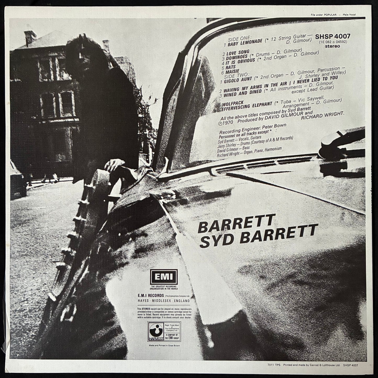 SYD BARRETT - BARRETT (TEXTURED SLEEVE) (USED VINYL 1982 UK M-/M-)