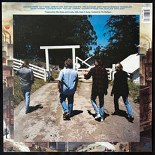 Load image into Gallery viewer, CROSBY, STILLS, NASH &amp; YOUNG - AMERICAN  DREAM (USED VINYL 1988 AUS M-/M-)
