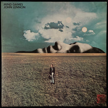 Load image into Gallery viewer, JOHN LENNON - MIND GAMES (FIRST PRESSING) (USED VINYL 1973 UK M-/EX+)
