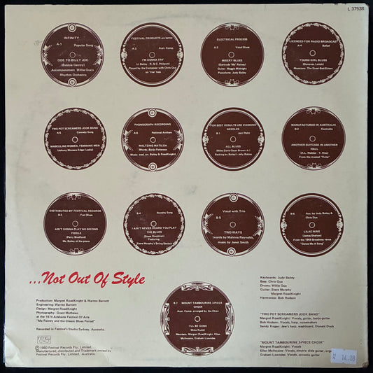 MARGRET ROADKNIGHT - OUT OF FASHION NOT OUT OF STYLE (USED VINYL 1980 AUS M-/EX)