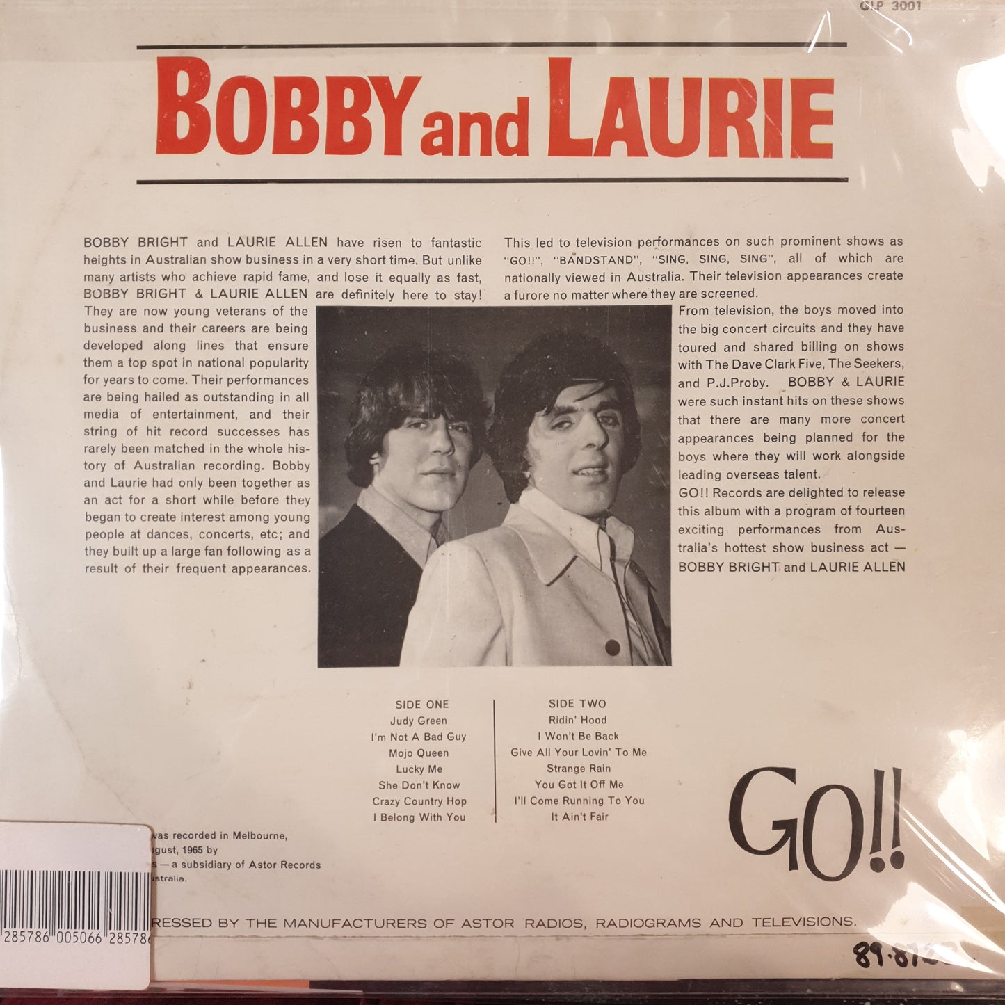 BOBBY AND LAURIE - SELF TITLED (USED VINYL 1965 AUS EX-/EX-)