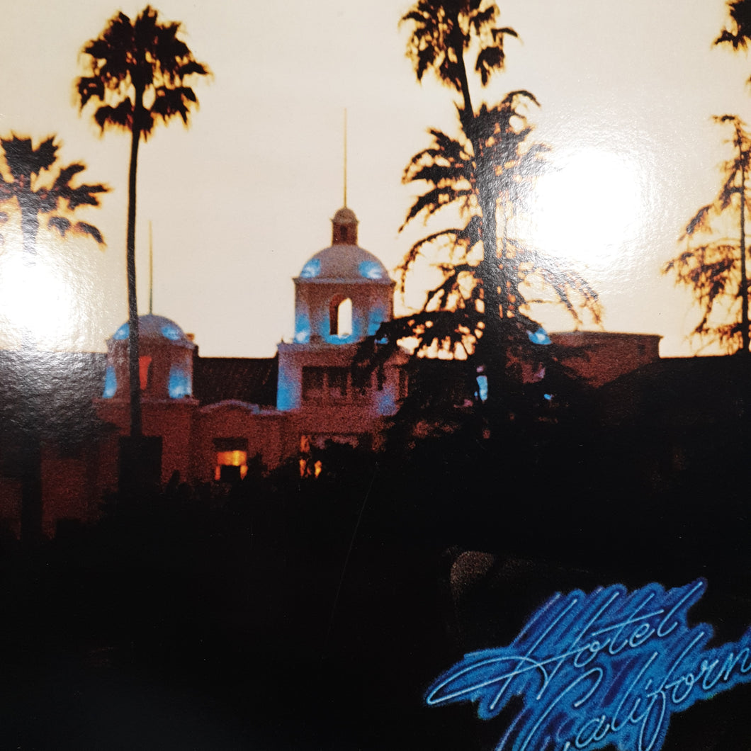 EAGLES - HOTEL CALIFORNIA (USED VINYL 1976 US M-/M-)