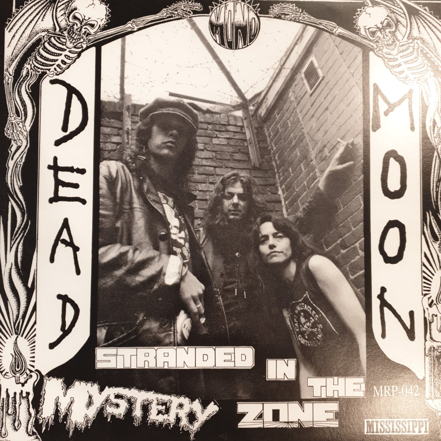 DEAD MOON - STRANDED IN THE ZONE (MONO) VINYL