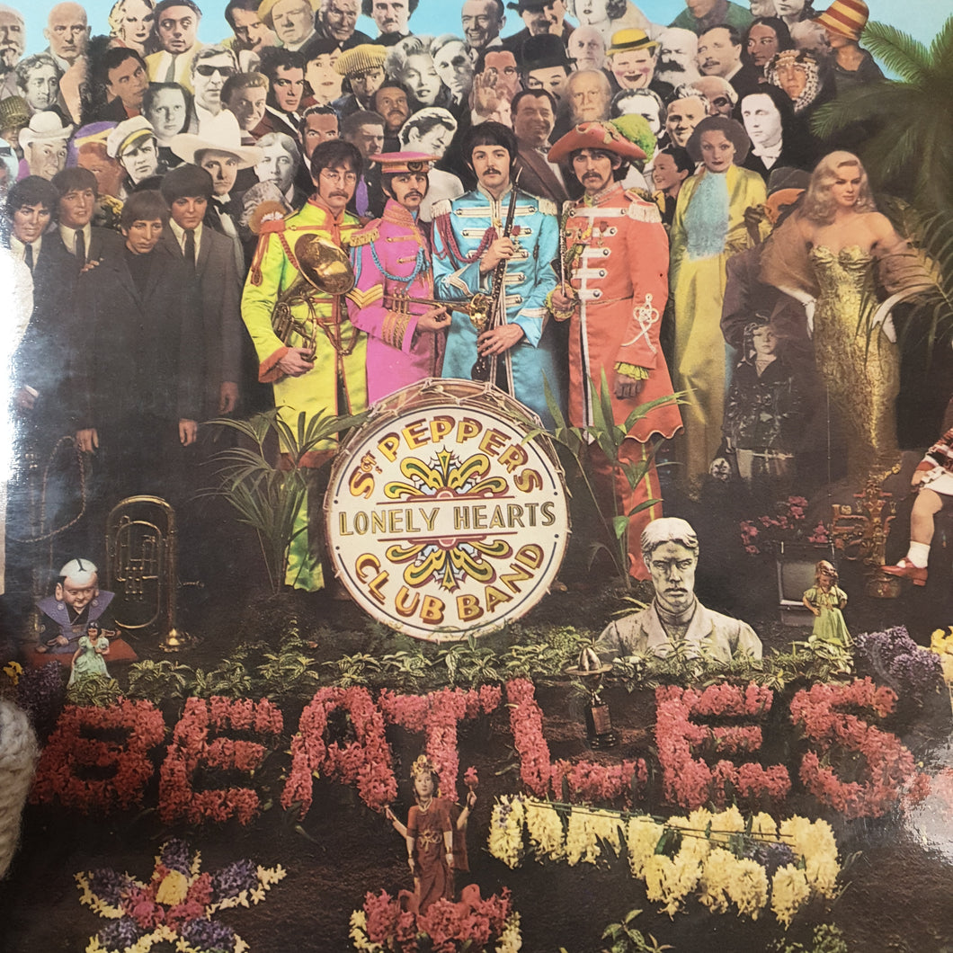 BEATLES - SGT PEPPERS LONLEY HEARTS CLUB BAND (USED VINYL 1982 AUS M-/EX+)
