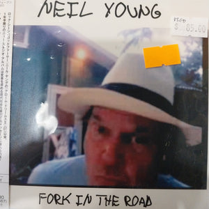 NEIL YOUNG - FORK IN THE ROAD (USED CD)