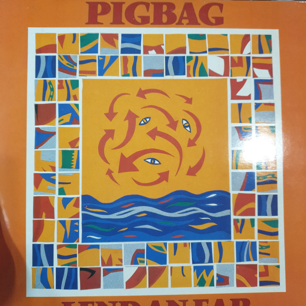 PIGBAG - LEND AN EAR  (USED VINYL 1983 UK M-/EX)