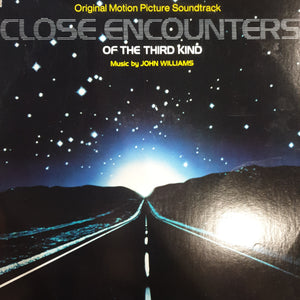 JOHN WILLIAMS - CLOSE ENCOUNTERS SOUNDTRACK (USED VINYL 1977 JAPANESE M-/EX+)