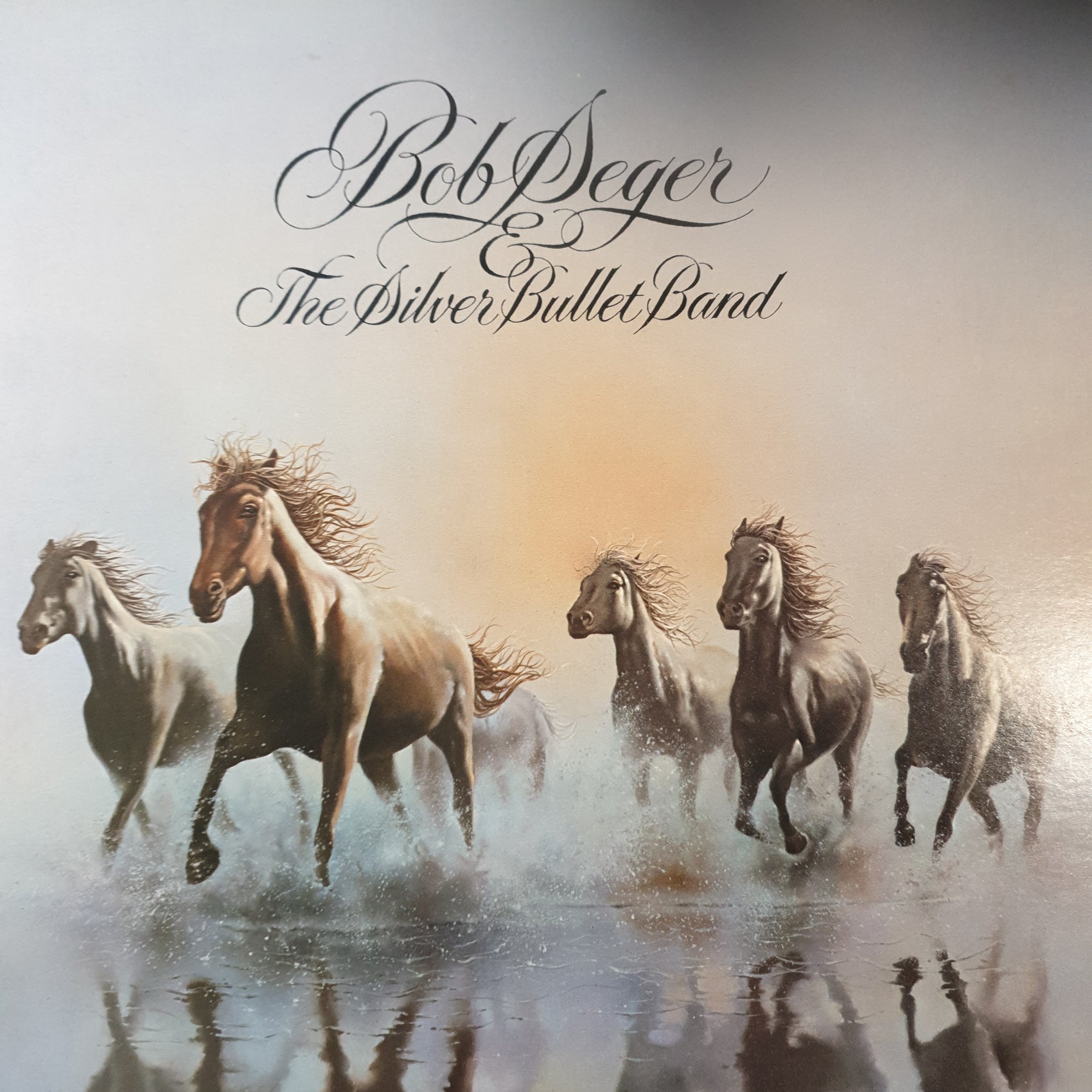 BOB SEGER - AGAINST THE WIND (USED VINYL 1980 UK M-/M-)