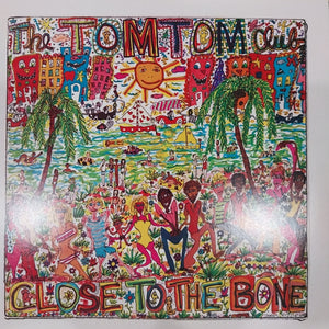 TOM TOM CLUB - CLOSE TO THE BONE (USED VINYL 1983 JAPAN M- M-)