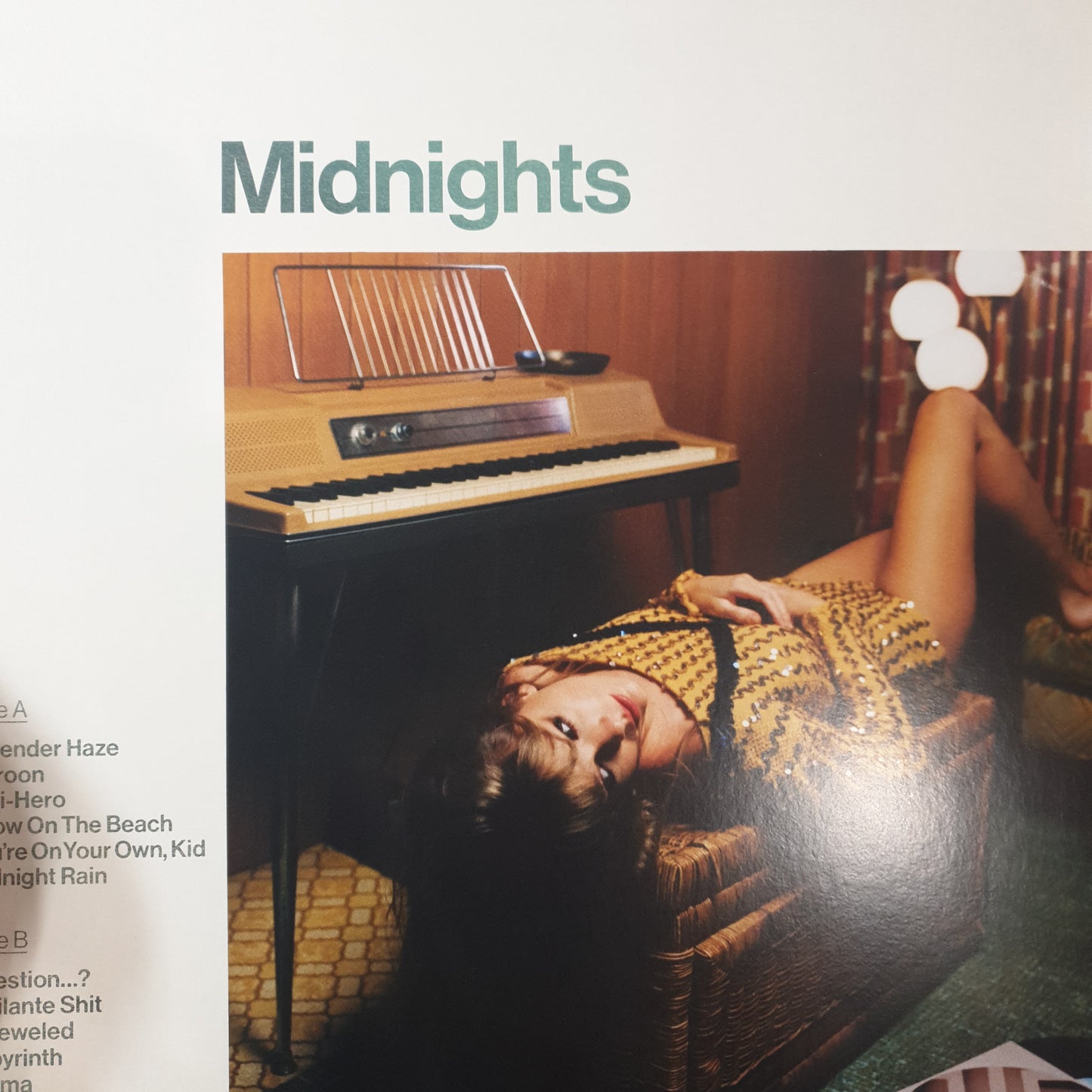 TAYLOR SWIFT - MIDNIGHTS (JADE GREEN COLOURED) VINYL
