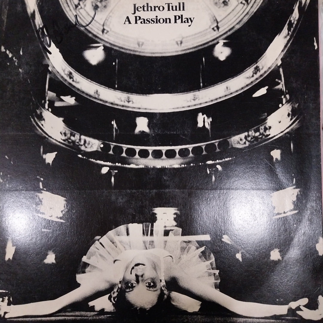 JETHRO TULL - A PASSION PLAY (USED VINYL 1973 AUS EX+ EX-)