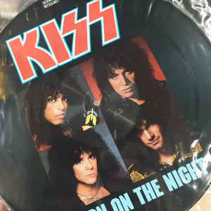 KISS - TURN ON THE NIGHT (PIC DISC) (EP) (USED VINYL 1987 UK M-)