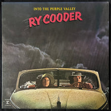 Load image into Gallery viewer, RY COODER - INTO THE PURPLE VALLEY (FIRST PRESSING) (USED VINYL 1973 JAPAN M-/EX+)
