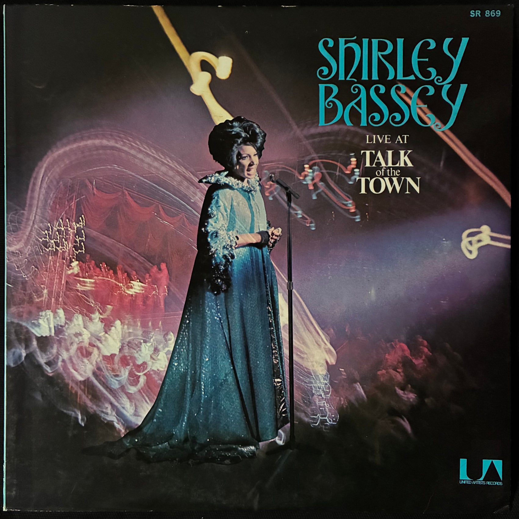 SHIRLEY BASSEY - LIVE AT TALK OF THE TOWN (USED VINYL 1974 JAPAN M-/EX+)