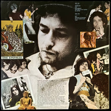 Load image into Gallery viewer, BOB DYLAN - DESIRE (USED VINYL 1975 AUS EX+/EX+)
