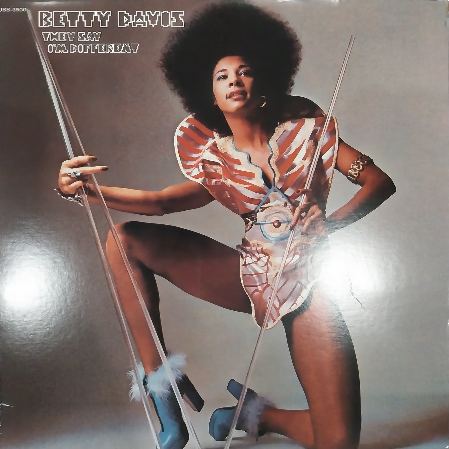 BETTY DAVIS - THEY SAY IM DIFFERENT (USED VINYL 2007 U.S. M- EX+)