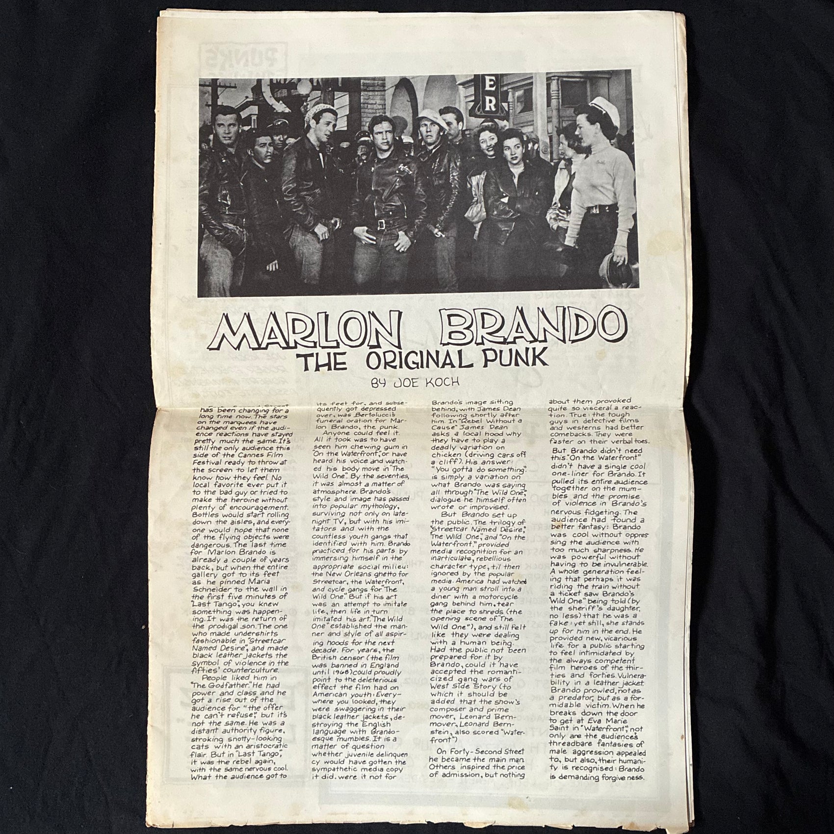 PUNK MAGAZINE VOLUME 1, NUMBER 1 - LOU REED (JAN 1976) MAGAZINE