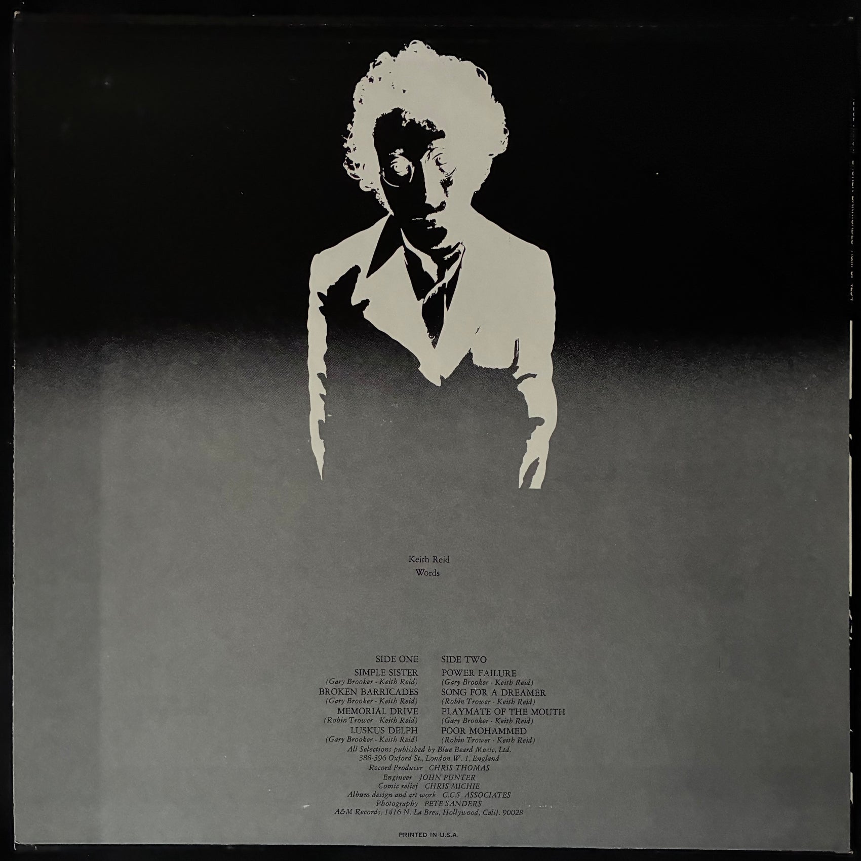 PROCOL HARUM - BROKEN BARRICADES (USED VINYL 1975 US M-/M-)