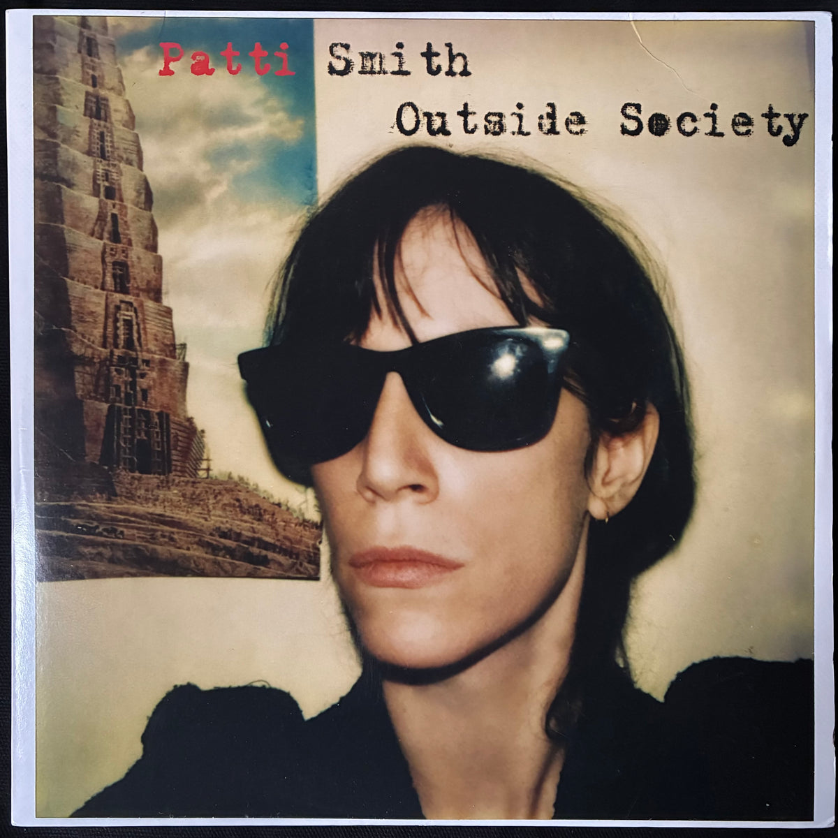 PATTI SMITH - OUTSIDE SOCIETY (2LP) (180GM) (USED VINYL 2017 EU M-/EX+)