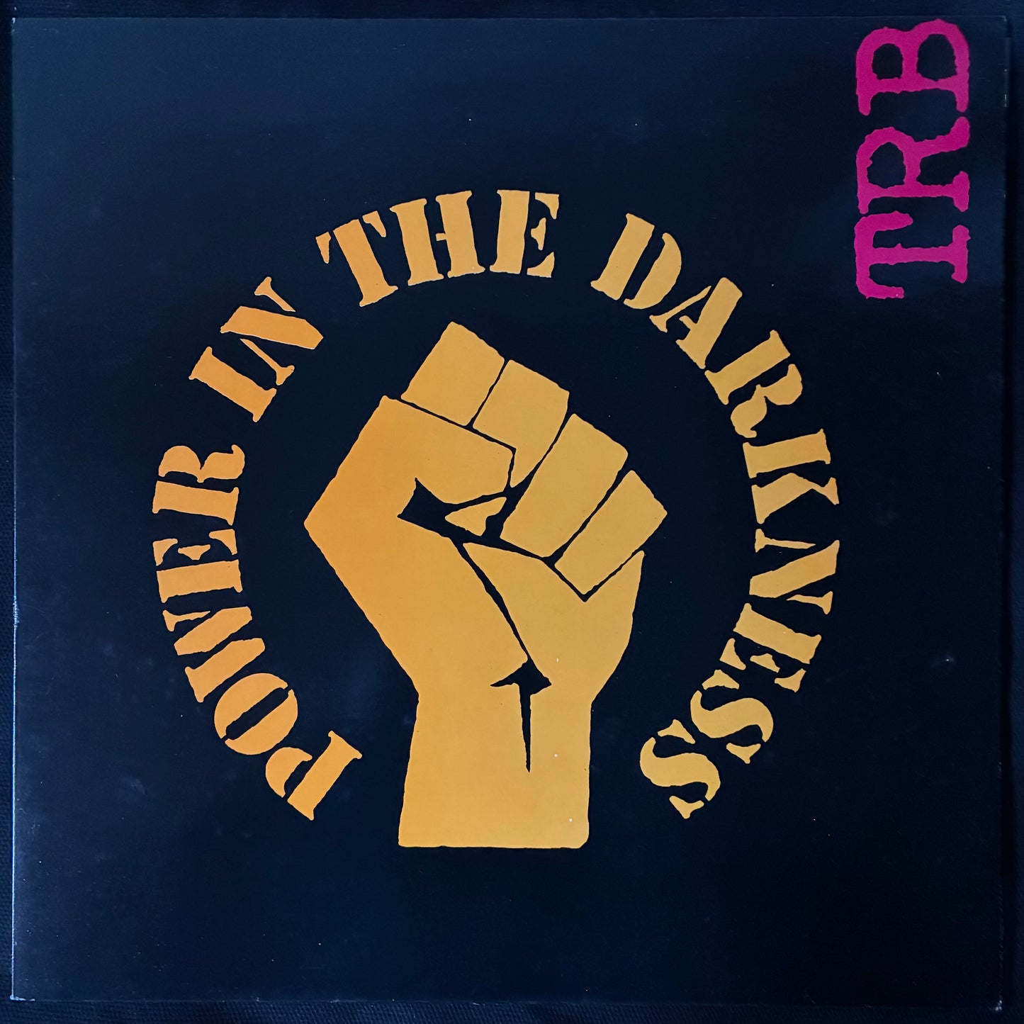 TOM ROBINSON BAND - POWER IN THE DARKNESS (USED VINYL 1985 UK M-/M-)