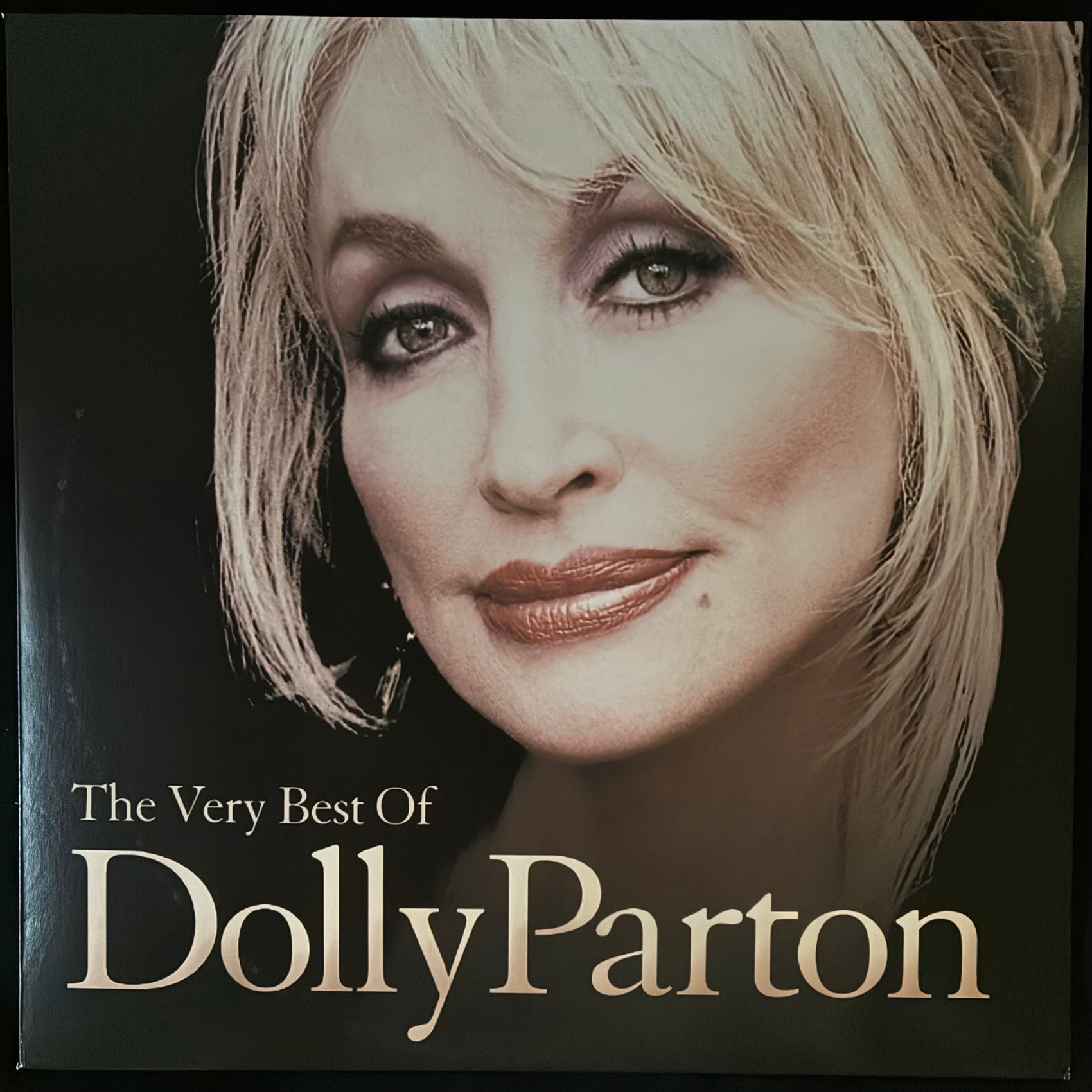 DOLLY PARTON - THE VERY BEST OF DOLLY PARTON (2LP) (USED VINYL 2020 EU M-/M-)