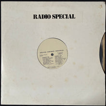 Load image into Gallery viewer, GREG KIHN - KIHNTINUED : RADIO SPECIAL (2LP) (AUS ONLY) (USED VINYL 1982 AUS M-)
