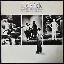 Load image into Gallery viewer, GENESIS - THE LAMB LIES DOWN ON BROADWAY (2LP) (USED VINYL 1974 US M-/EX)
