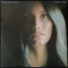 Load image into Gallery viewer, EMMYLOU HARRIS - LUXURY LINER (USED VINYL 1977 US M-/EX+)
