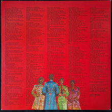 Load image into Gallery viewer, BEATLES - SGT. PEPPER'S LONELY HEARTS CLUB BAND (USED VINYL 1976 JAPAN M-/EX+)
