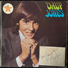 Load image into Gallery viewer, DAVY JONES - DAVY JONES (LP+SIGNED PAPER) (USED VINYL 1967 AUS EX/EX-)
