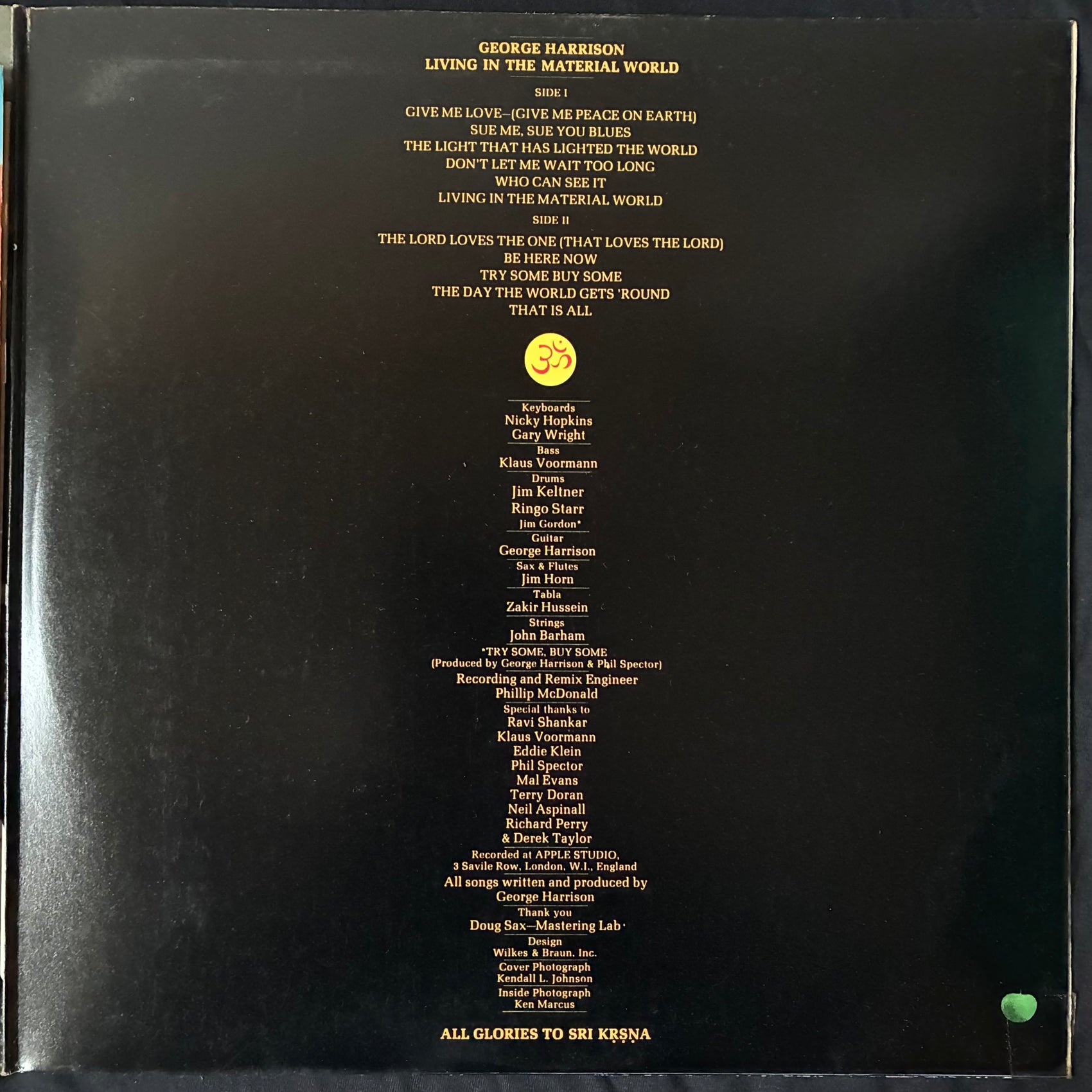 GEORGE HARRISON - LIVING IN THE MATERIAL WORLD (USED VINYL 1973 JAPAN M-/EX-)