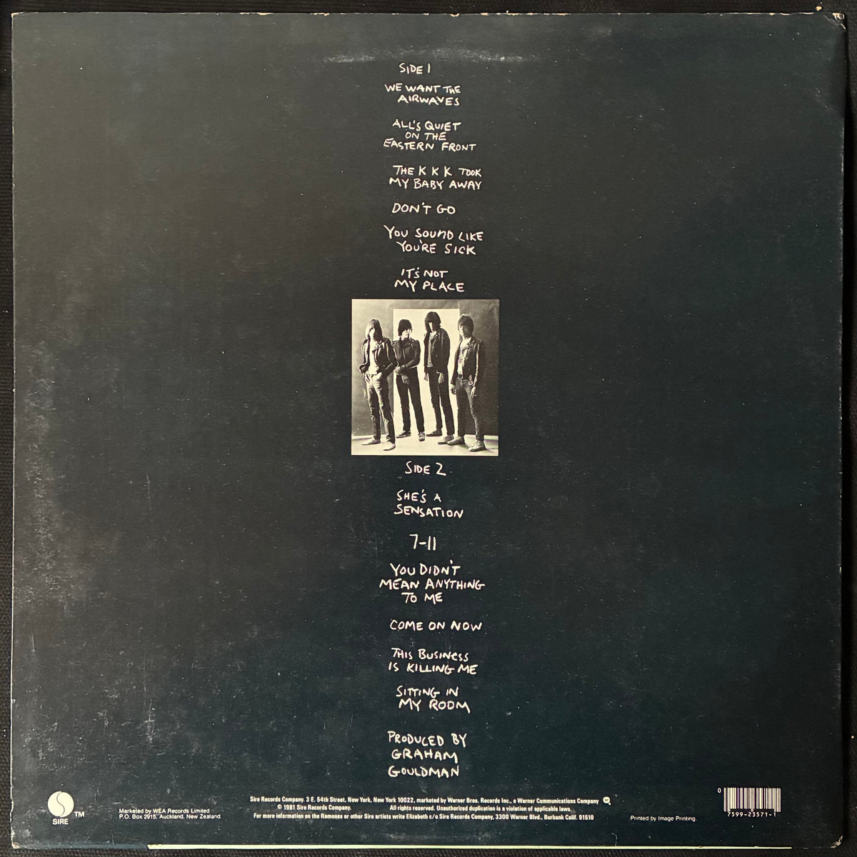 RAMONES - PLEASANT DREAMS (FIRST PRESSING) (USED VINYL 1981 NZ M-/EX+)