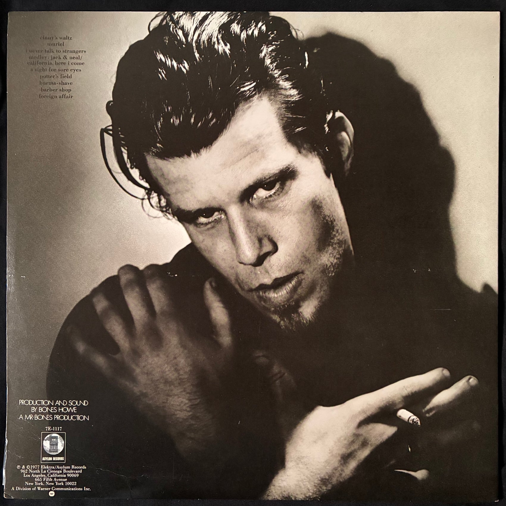 TOM WAITS - FOREIGN AFFAIRS (USED VINYL 1977 US M-/EX+)