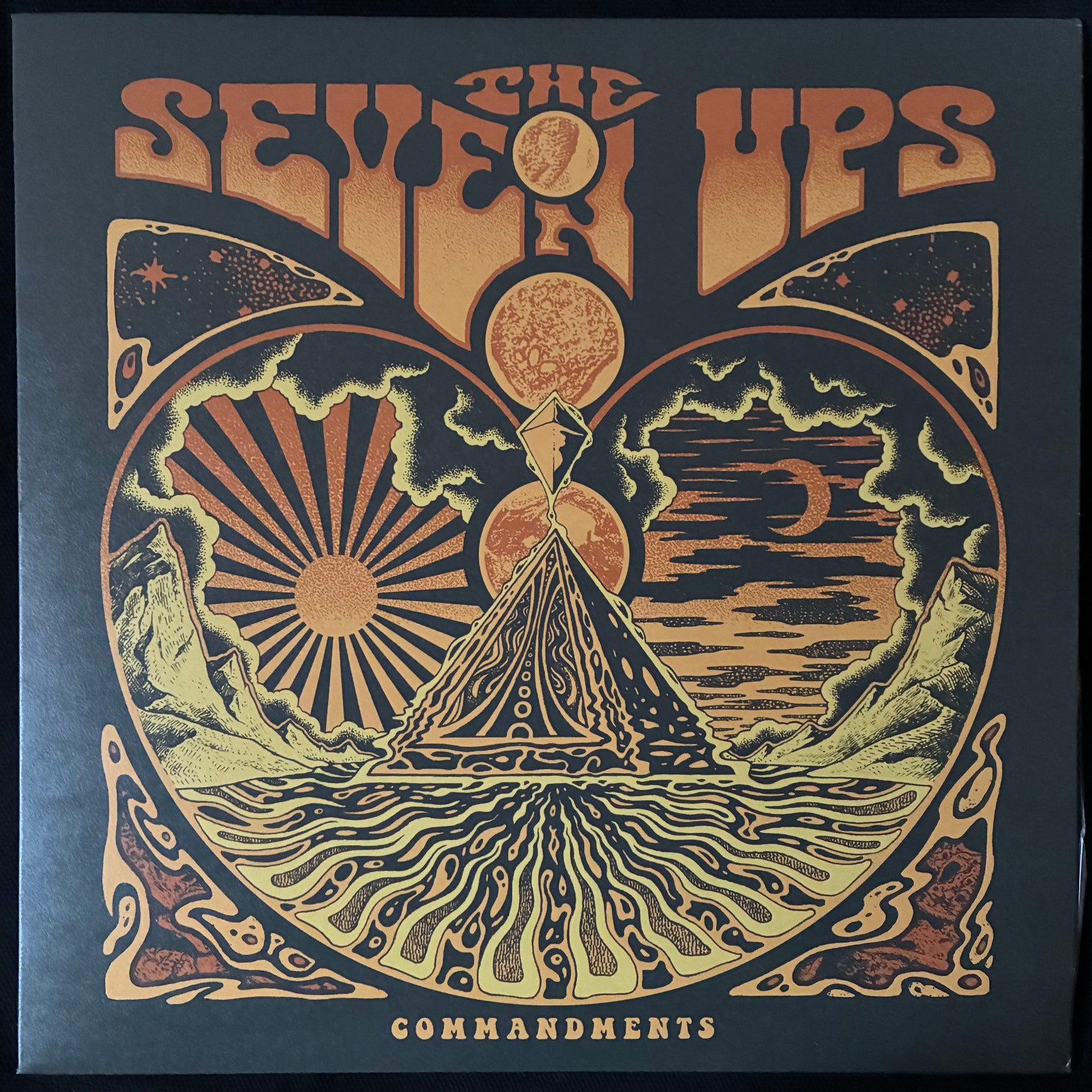 SEVEN UPS - COMMANDMENTS (USED VINYL 2018 AUS M-/M-)
