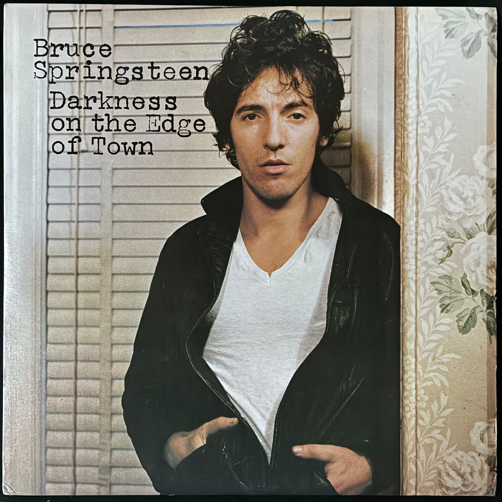 BRUCE SPRINGSTEEN - DARKNESS ON THE EDGE OF TOWN (USED VINYL 1978 CANADA EX/EX+)