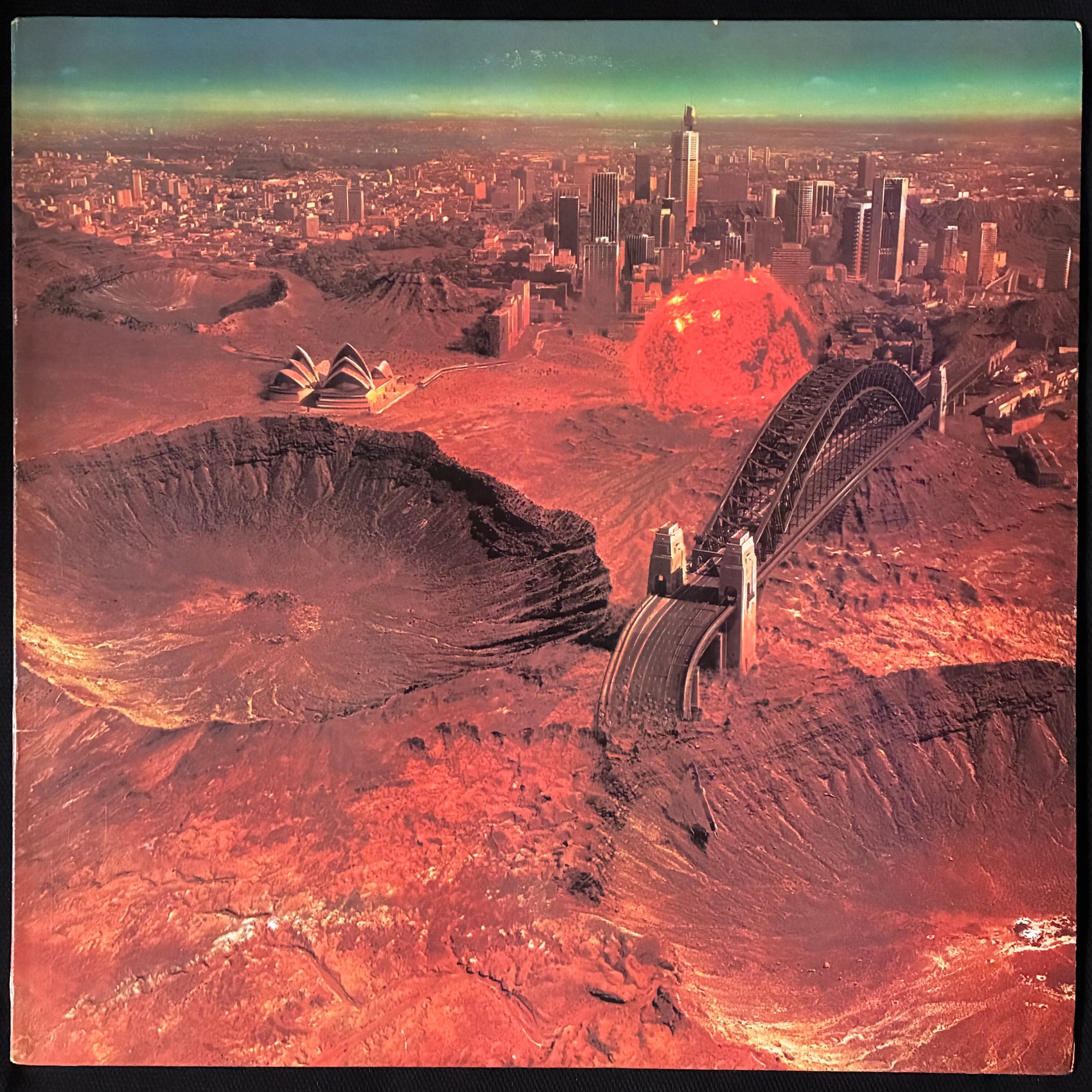 MIDNIGHT OIL - RED SAILS IN THE SUNSET (USED VINYL 1984 US M-/EX+)