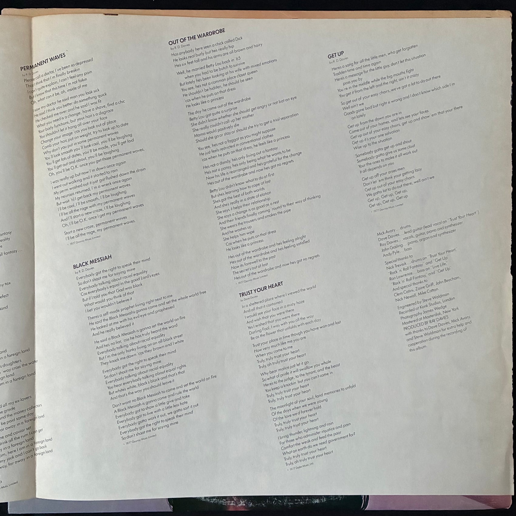 KINKS - MISFITS (MFSL) (USED VINYL 1981 US M-/EX-)