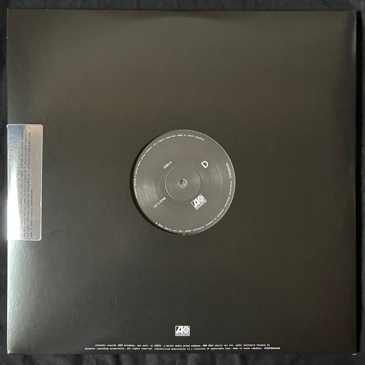 CHARLI XCX - BRAT AND IT'S THE SAME BUT THERE'S THREE MORE SONGS SO IT'S NOT (2LP) (BLACK/WHITE COLOURED) (USED VINYL 2024 UK M-/M-)