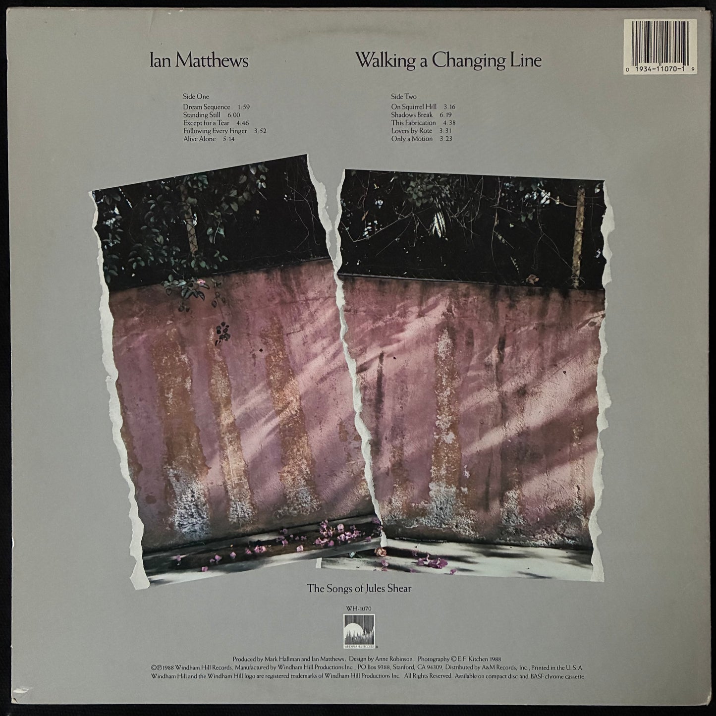 IAN MATTHEWS - WALKING A CHANGING LINE (USED VINYL 1988 US M-/EX+)