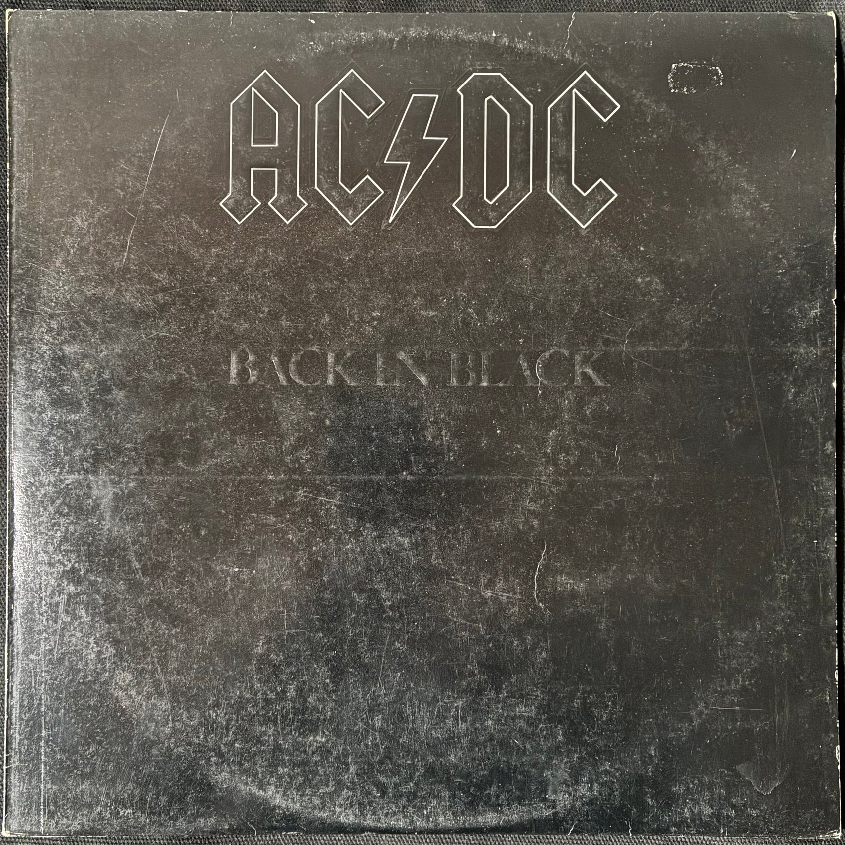 AC/DC - BACK IN BLACK (FIRST PRESSING) (USED VINYL 1980 AUS EX-/EX)