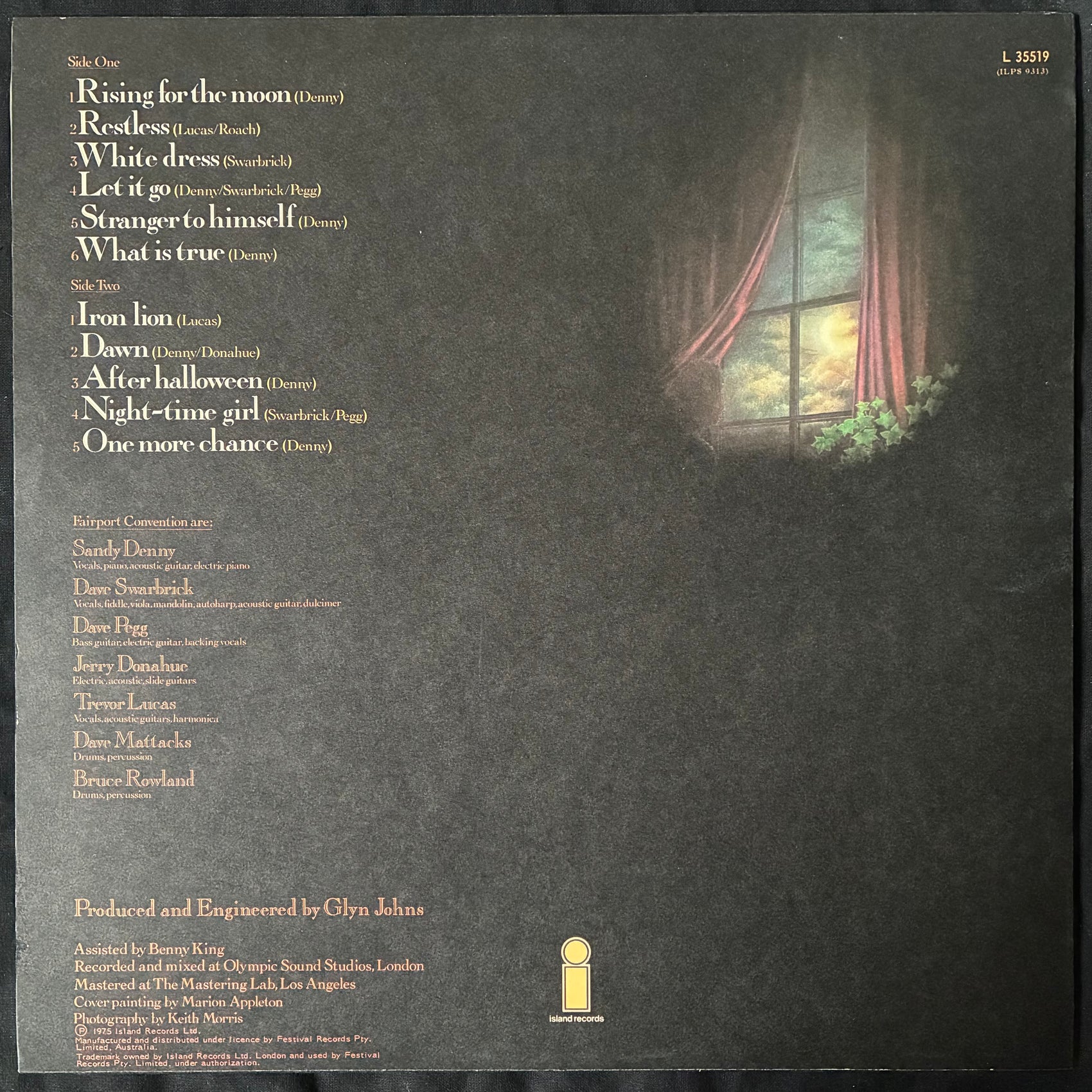 FAIRPORT CONVENTION - RISING FOR THE MOON (USED VINYL 1975 AUS M-/M-)
