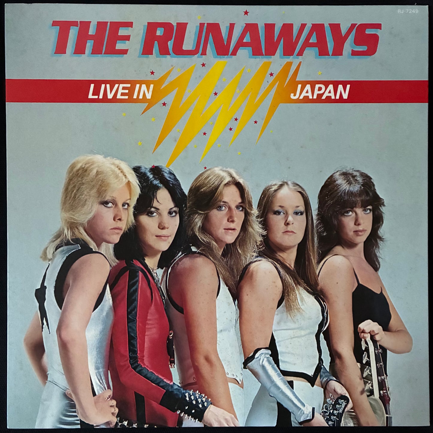 RUNAWAYS - LIVE IN JAPAN (USED VINYL 1977 JAPAN EX+/EX)