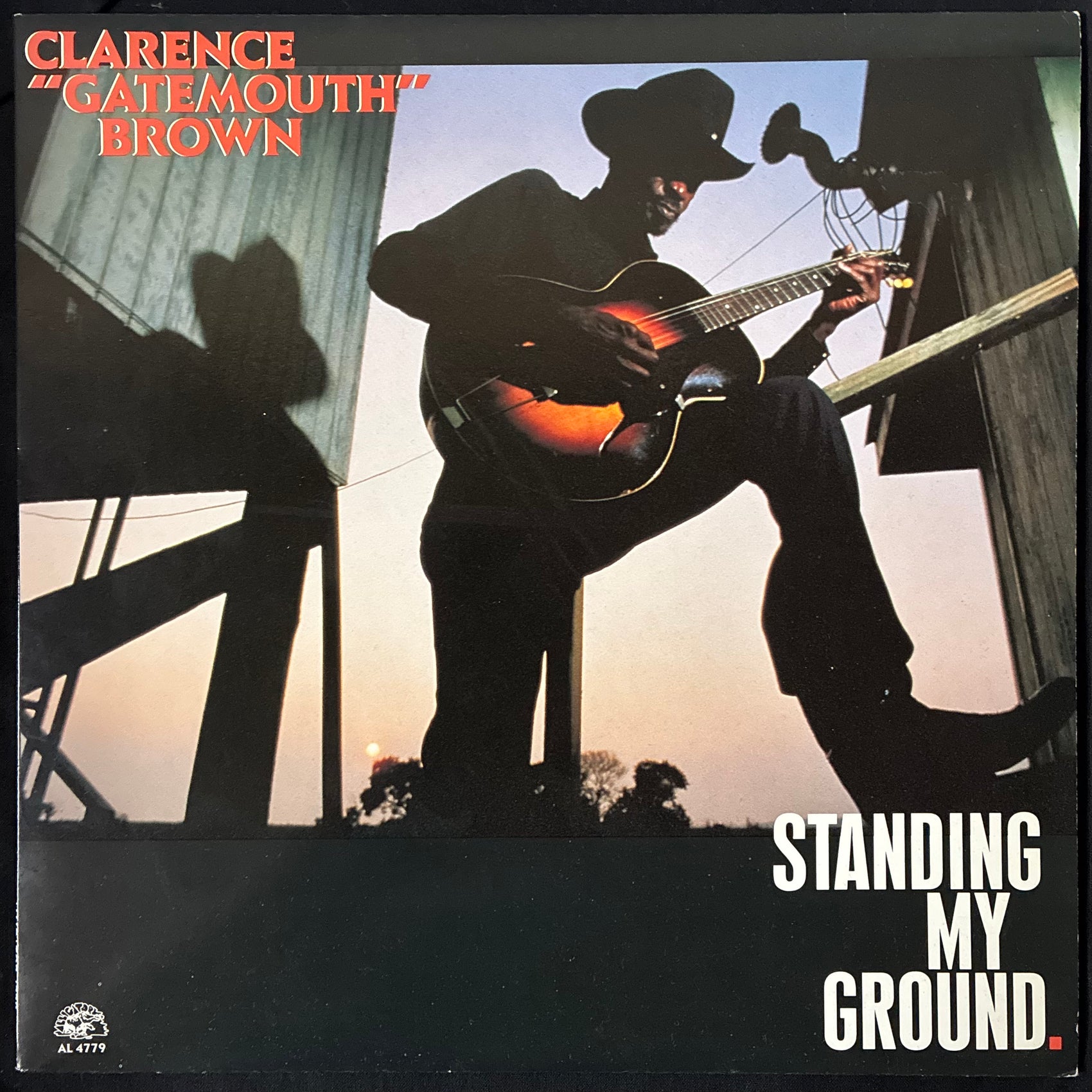 CLARENCE "GATEMOUTH" BROWN - STANDING MY GROUND (USED VINYL 1989 US M-/EX+)