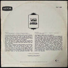 Load image into Gallery viewer, DAVY JONES - DAVY JONES (LP+SIGNED PAPER) (USED VINYL 1967 AUS EX/EX-)
