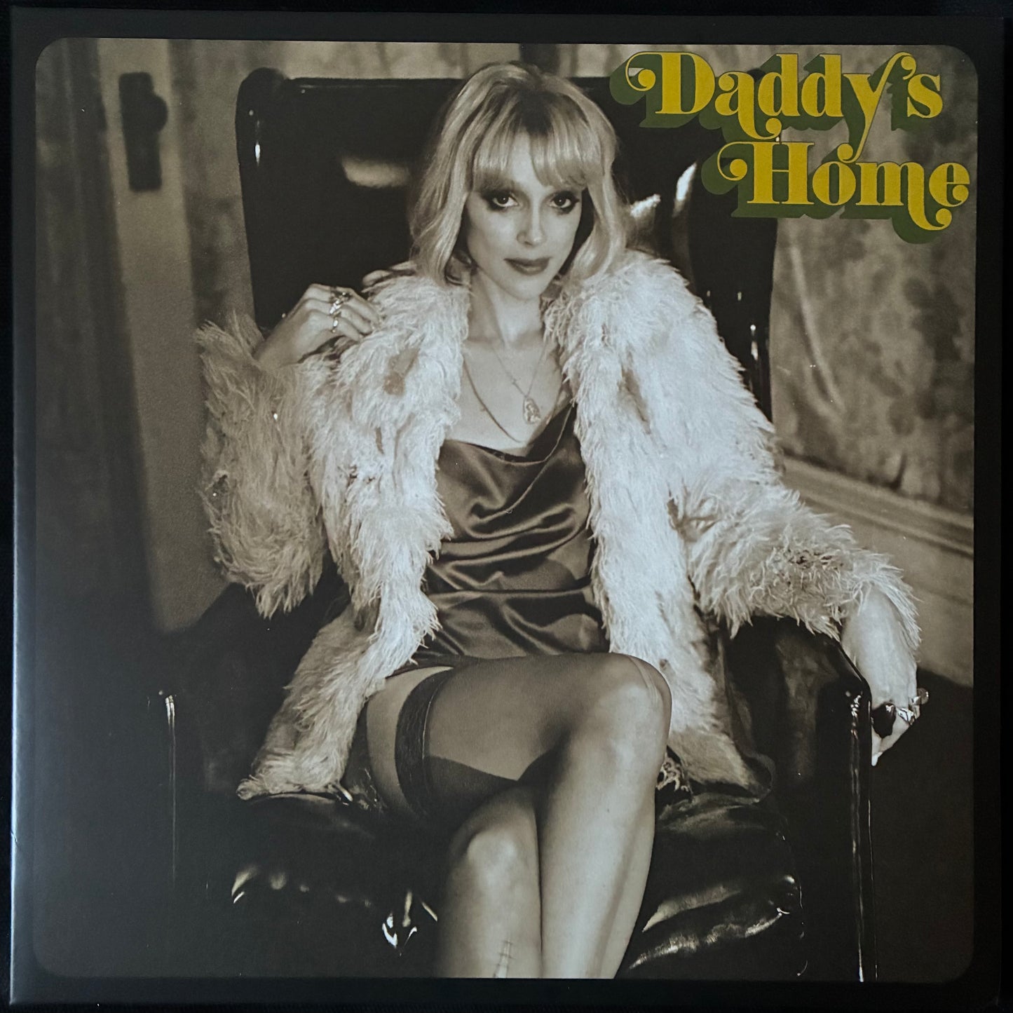 ST. VINCENT - DADDY'S HOME (CLEAR COLOURED) (USED VINYL 2021 EU M-/M-)