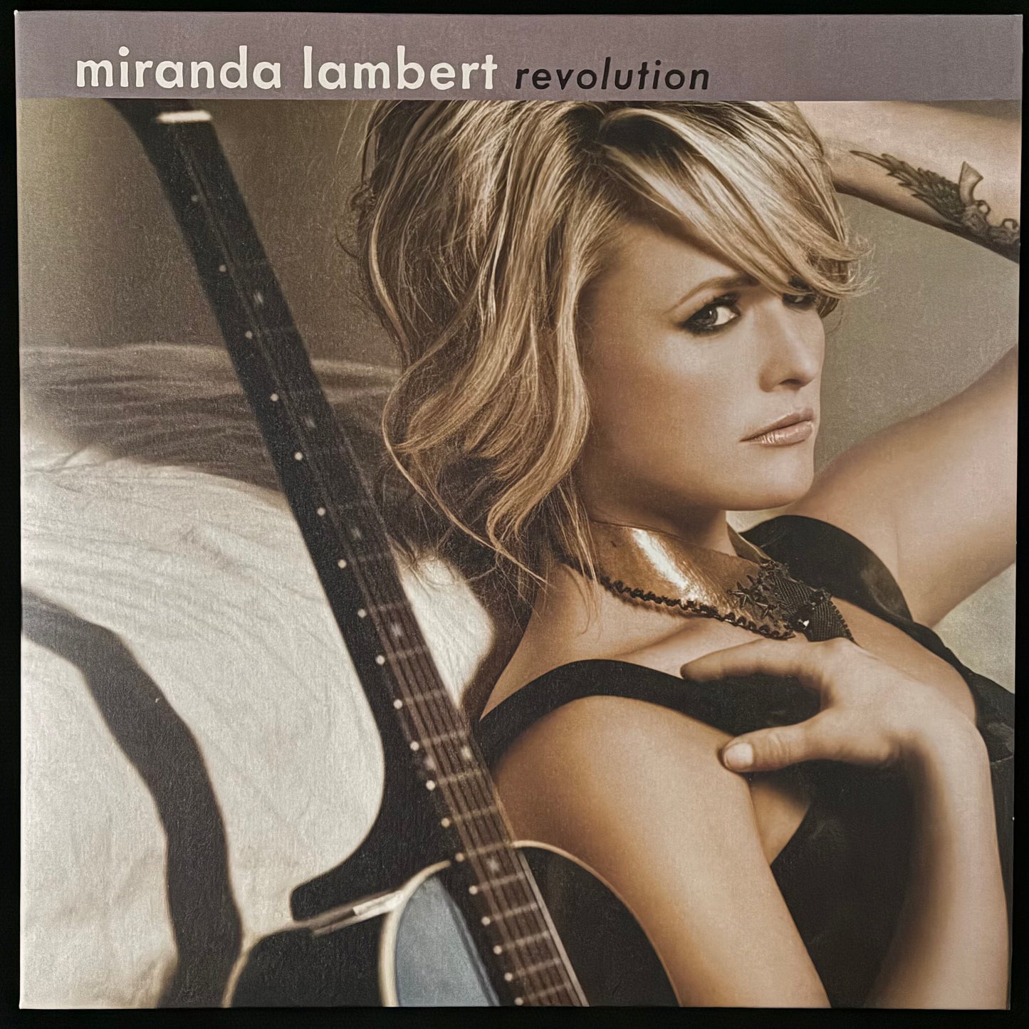 MIRANDA LAMBERT - REVOLUTION (2LP) (PURPLE/BLACK COLOURED) (USED VINYL 2022 US M-/M-)