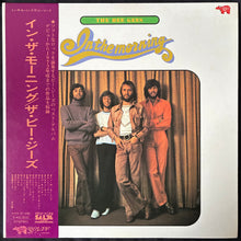 Load image into Gallery viewer, BEE GEES - IN THE MORNING (USED VINYL 1975 JAPAN M-/M-)
