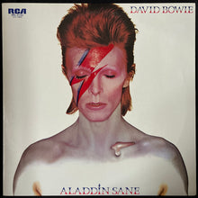Load image into Gallery viewer, DAVID BOWIE - ALADDIN SANE (USED VINYL 1982 JAPAN M-/M-)
